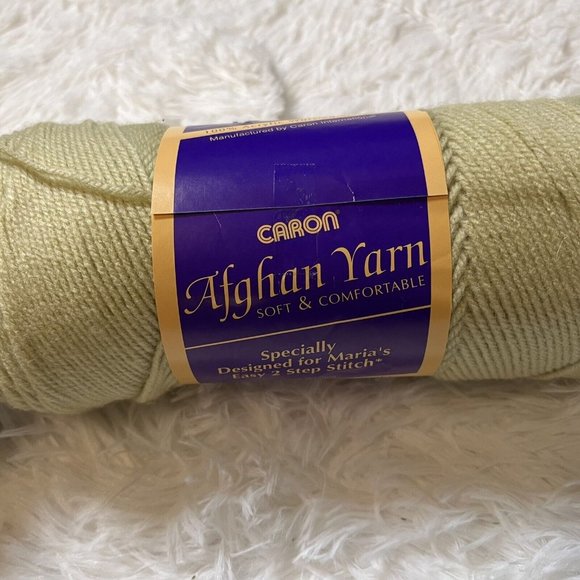 Bundle Lot Of 2 Vintage 7 Oz Skeins Caron Beige Acrylic Worsted Afghan Yarn - Picture 3 of 4